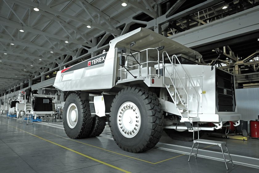Самосвал Terex tr100