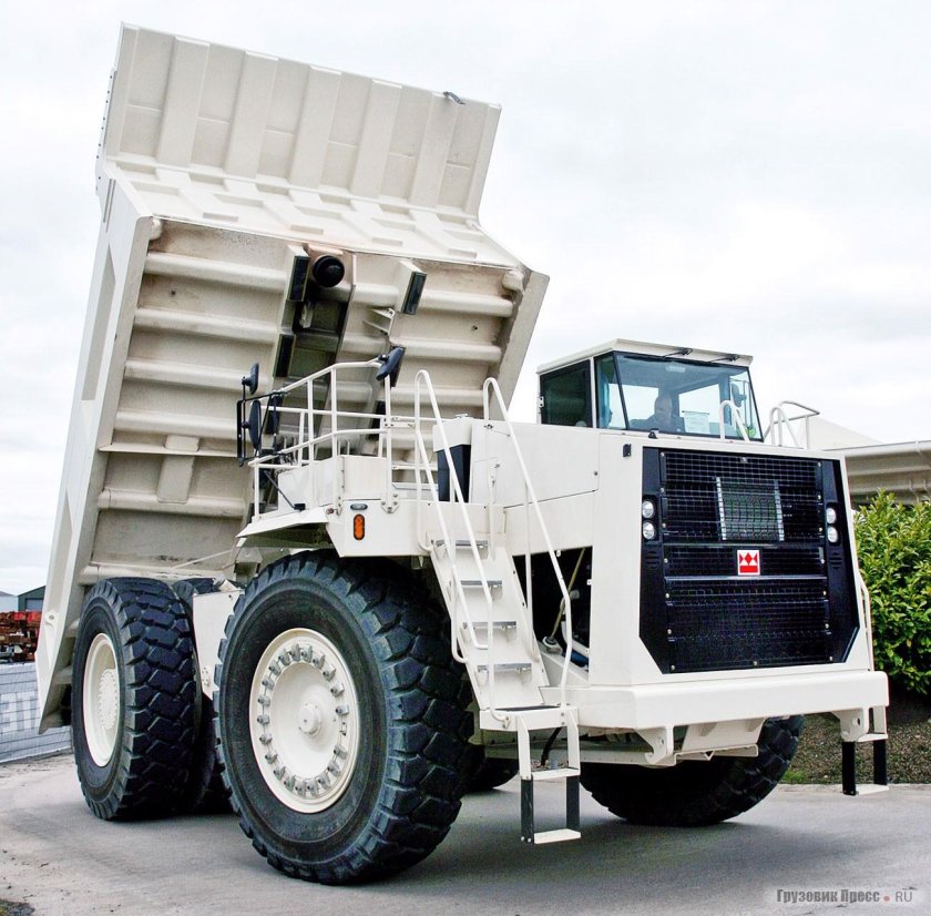 Самосвал Terex tr100