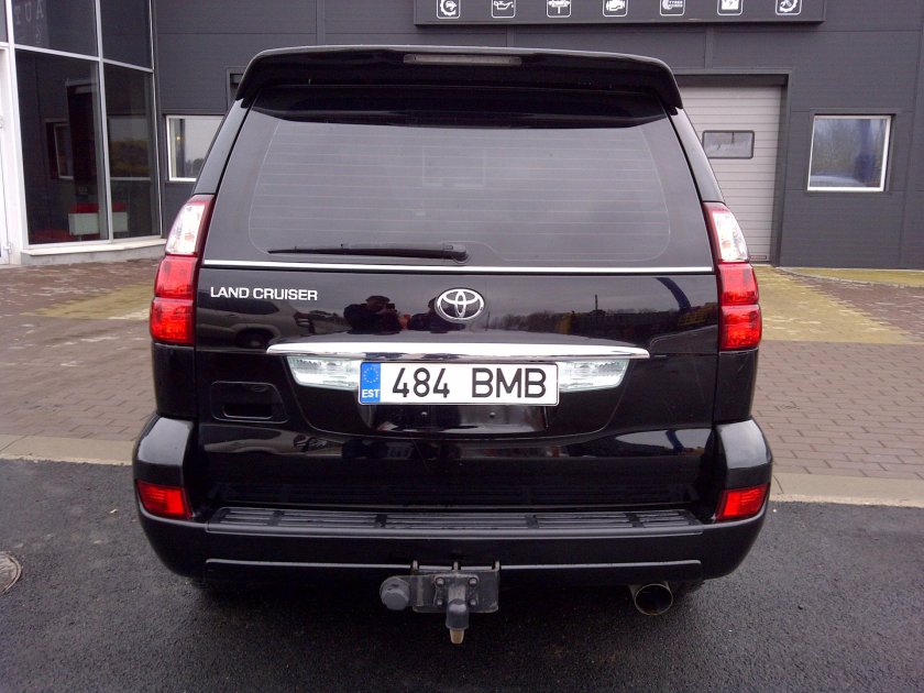 Toyota Land Cruiser Prado 120 сзади