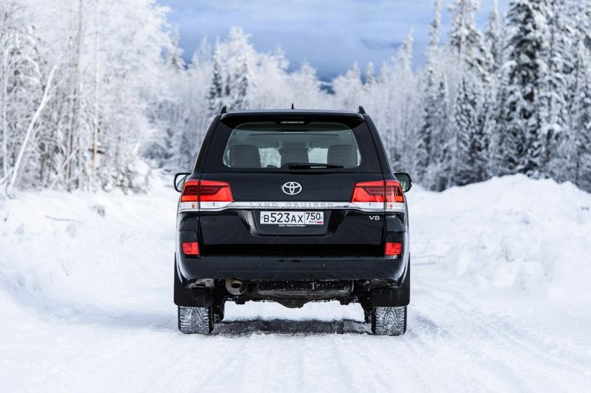 Toyota Land Cruiser 200