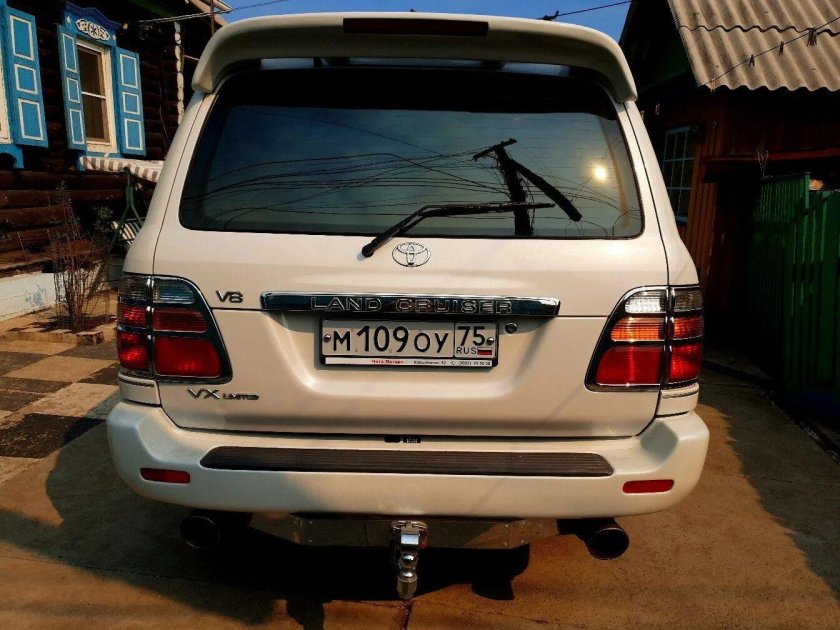 Крузак 100 сзади