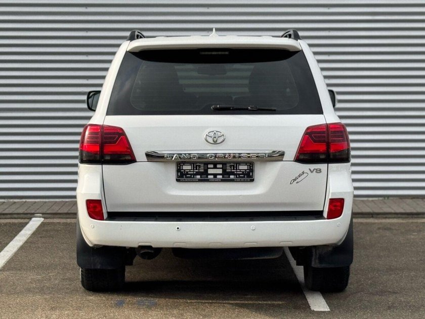 Toyota land cruiser 200 2014