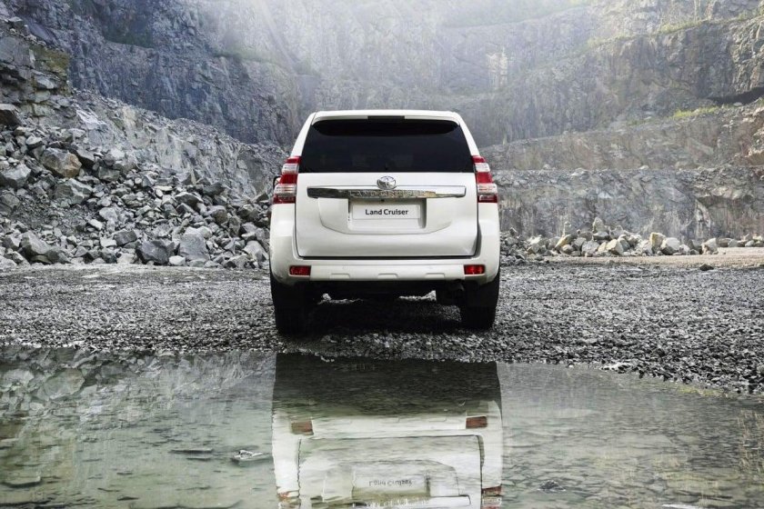 Toyota Land Cruiser Prado 2014