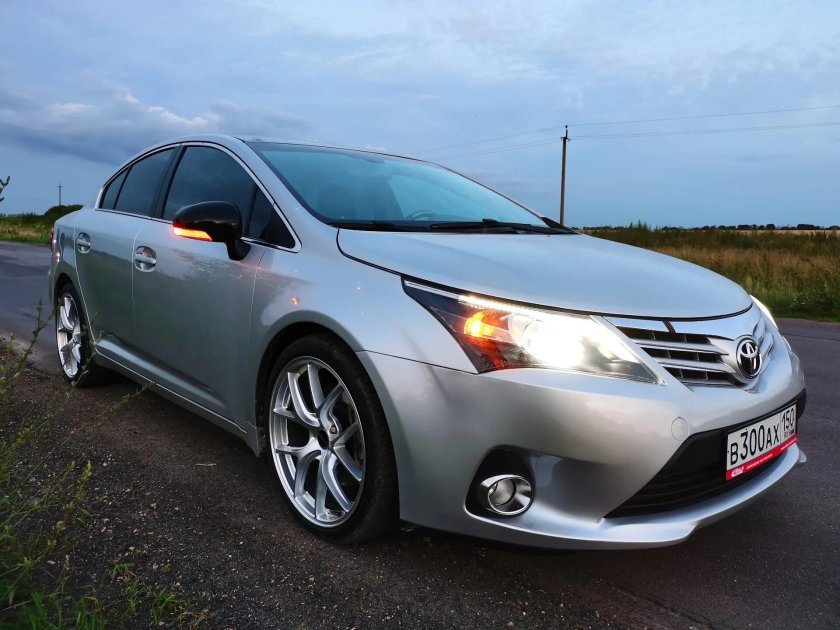 Тойота Авенсис 2023