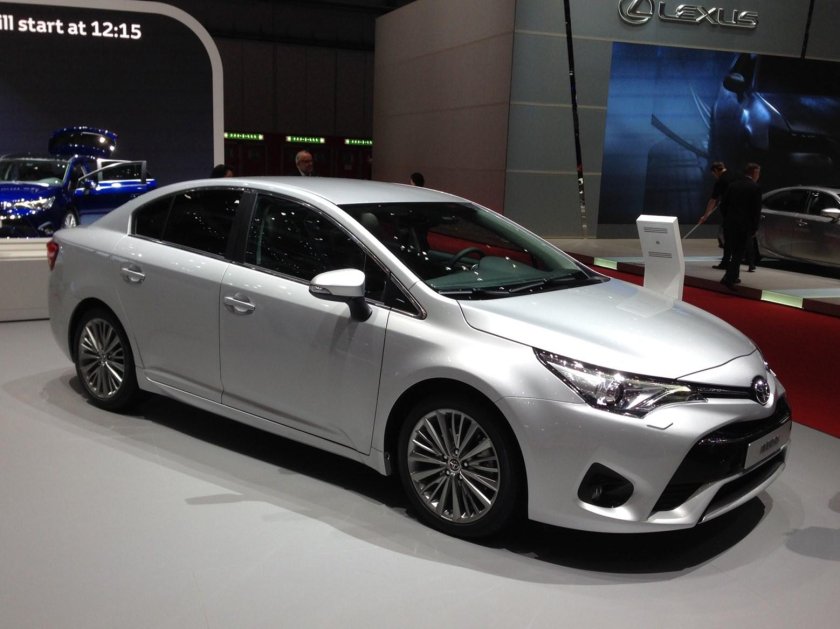 Toyota Avensis 2015