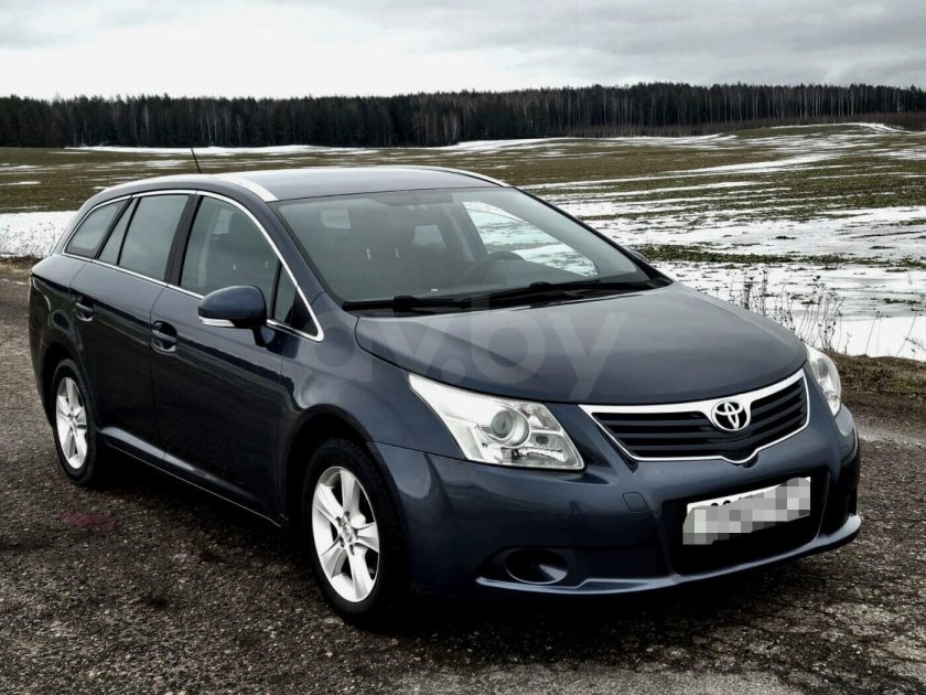 Toyota avensis 2011