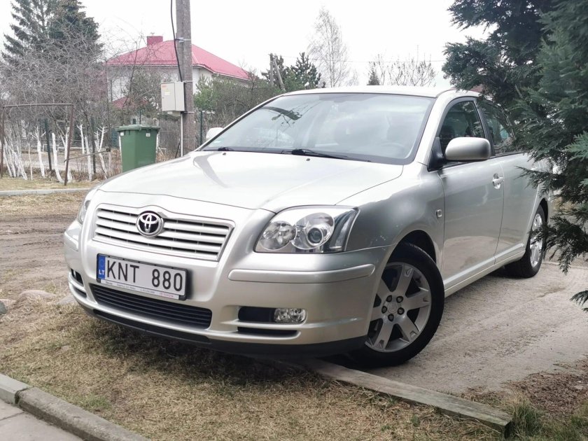 Toyota Avensis 2022