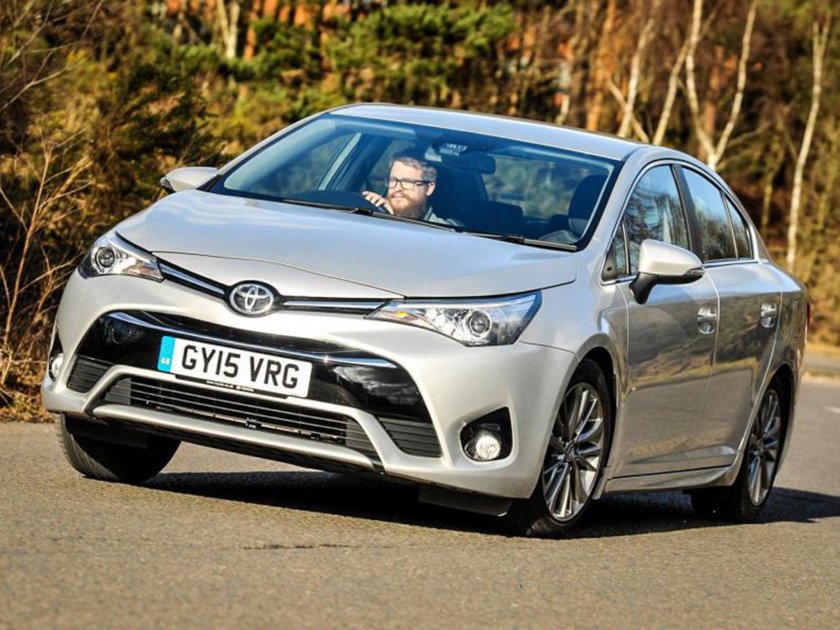 Toyota Avensis 2016