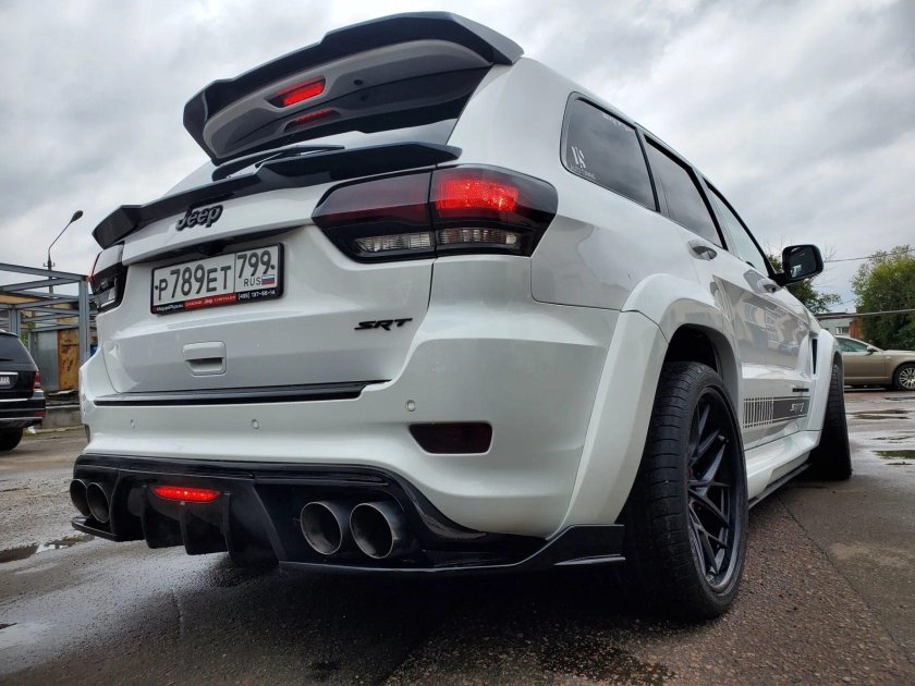 Jeep Grand Cherokee wk2 srt