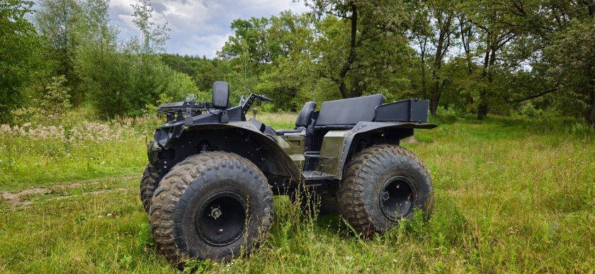 Квадроцикл болотоход