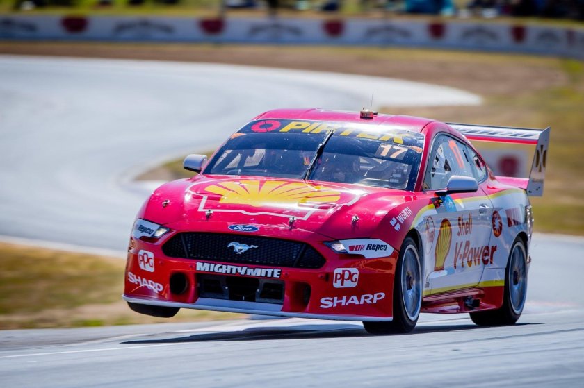 Supercars v8 Mustang