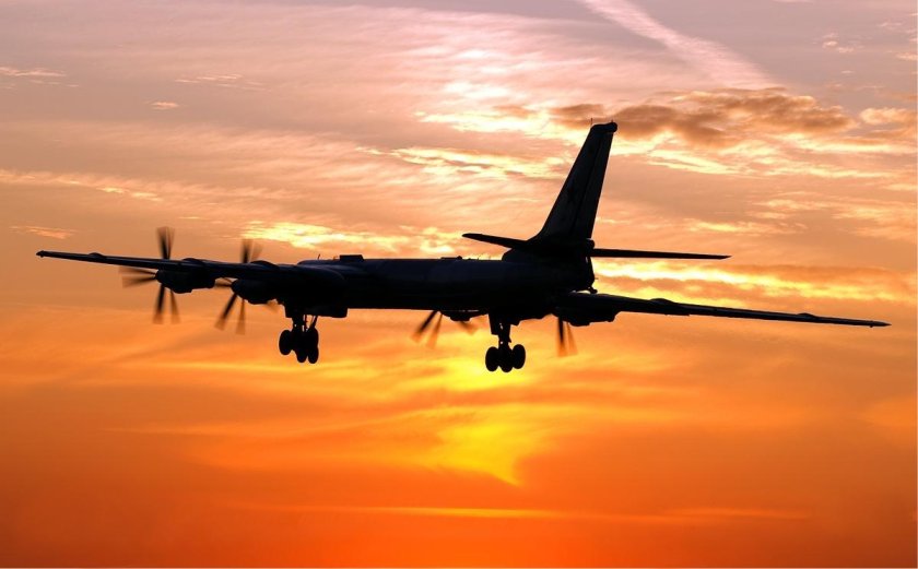 Бомбардировщик ту-95мс