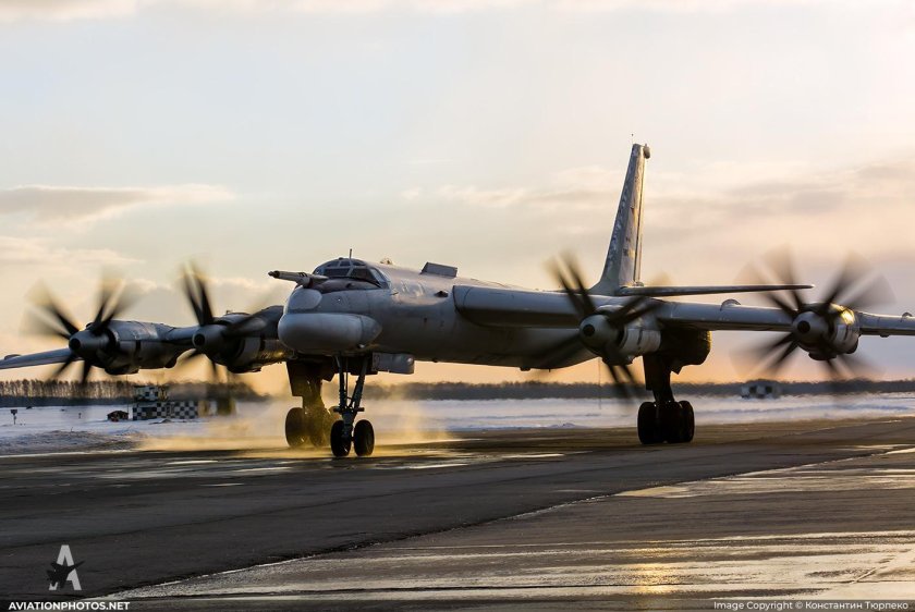 Турбовинтовой бомбардировщик ту 95