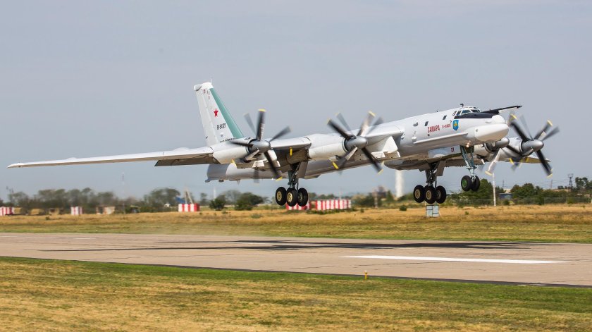 Турбовинтовой самолет ту 95