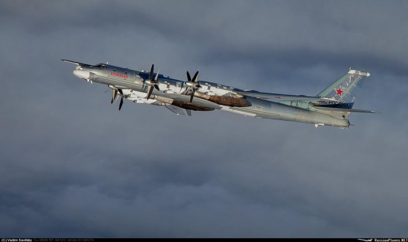 Самолет ту 95 МС