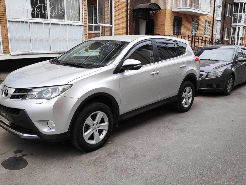 Рав 4 серебристый