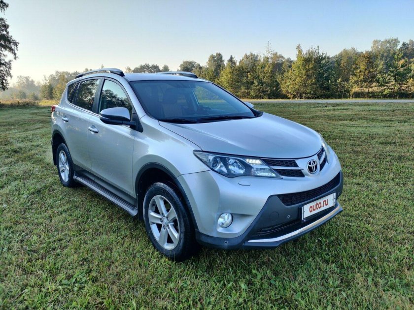 Тойота рав 4 2014