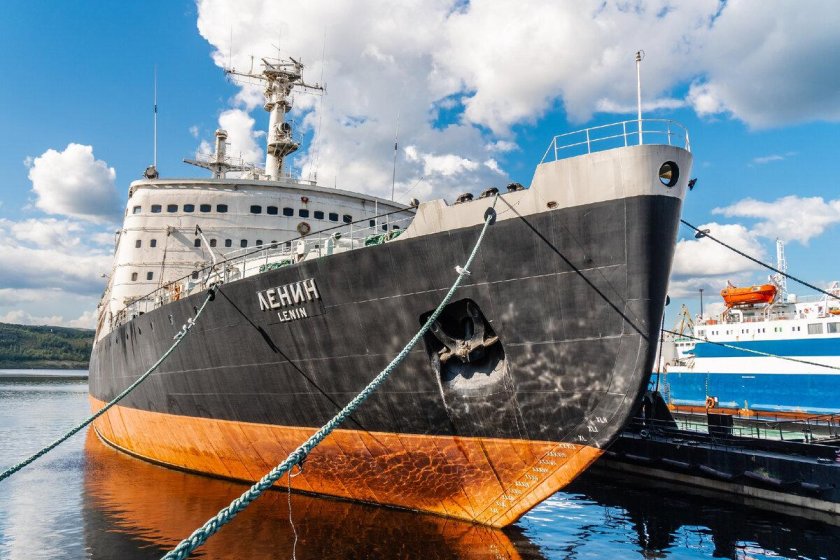 Атомный ледокол Ленин