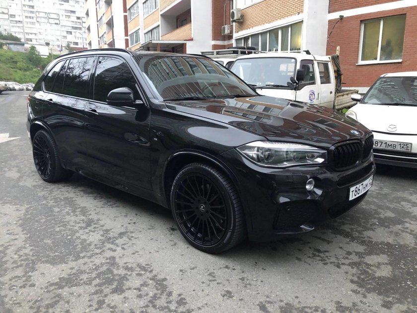 БМВ х5 ф15 черный тонированный