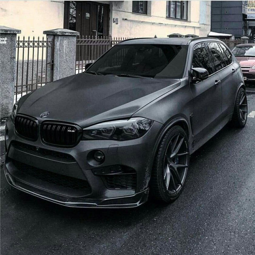 BMW x5m черный