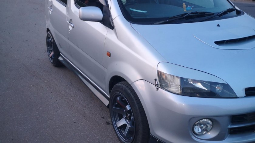 Дайхатсу юрв 2001