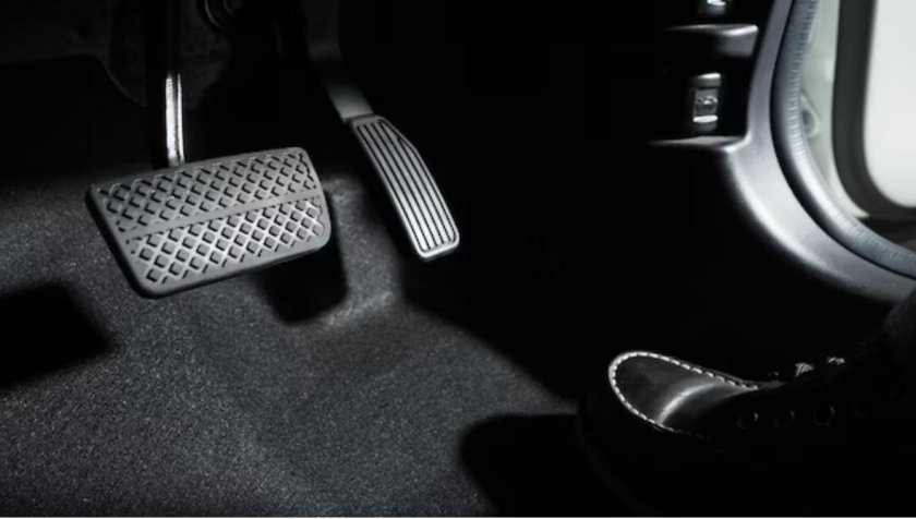 Дублирующие педали в машине