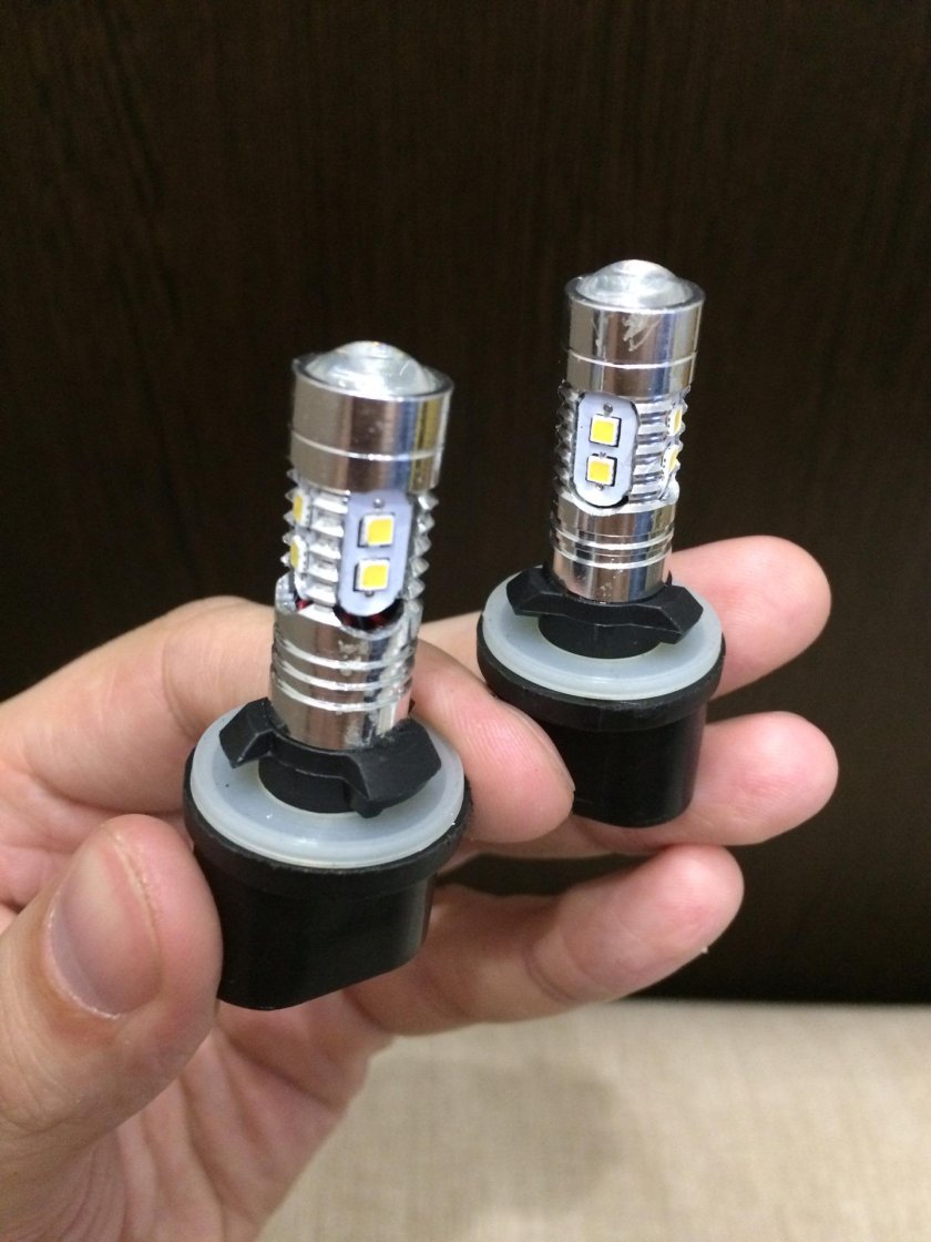 Лампы в противотуманные фары Шевроле Лачетти седан