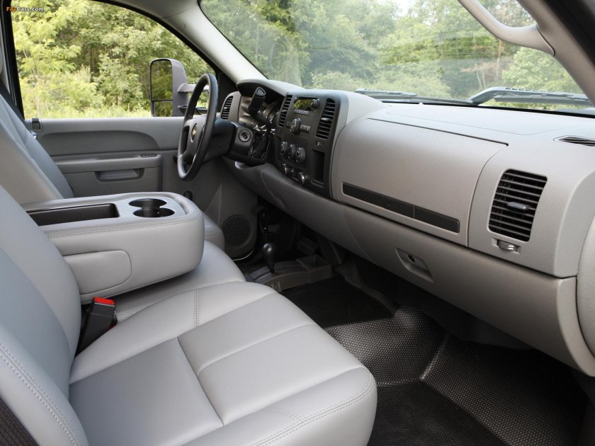 Chevrolet Silverado 3500 салон
