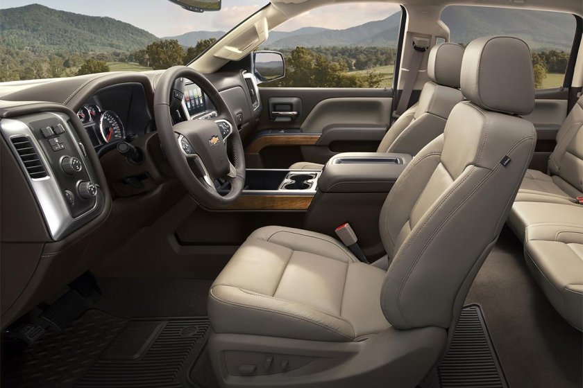 Chevrolet silverado 2018 салон