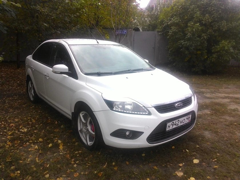 Форд фокус 2 хэтчбек белый