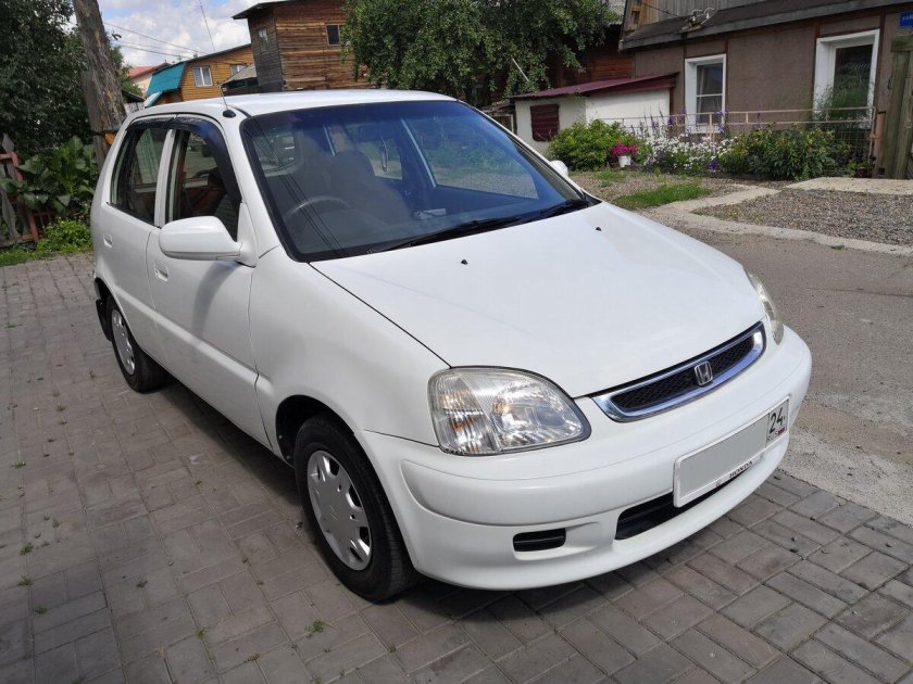 Хонда лого 2000