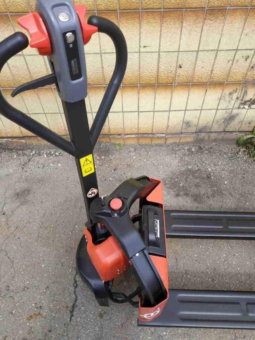 Транспортировщик на току