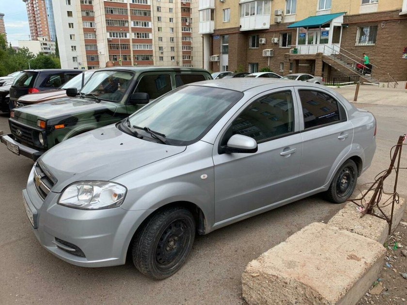 Шевроле Авео седан серебристый металлик 2007