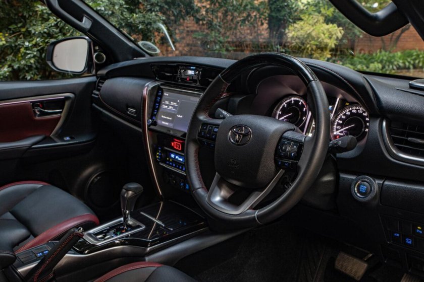 Toyota Fortuner 2023