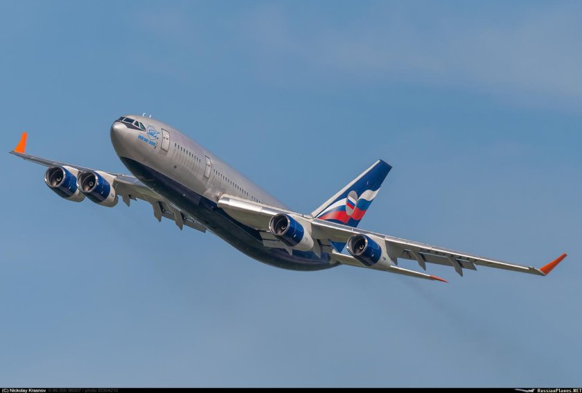 Ильюшин ил-96