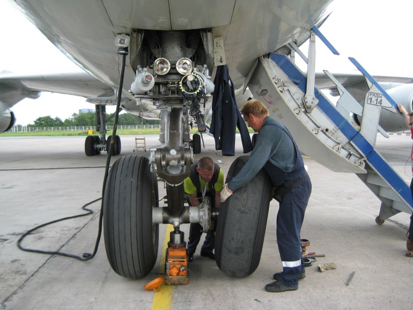 Шасси самолета