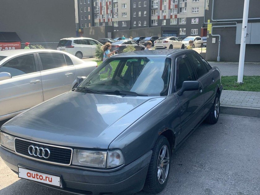 Ауди 80 серая
