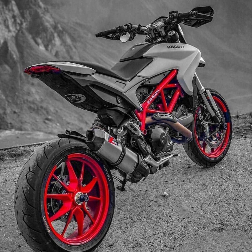 Дукати Гипермотард