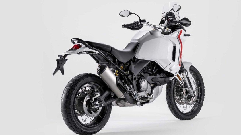 Ducati Desert x 2022