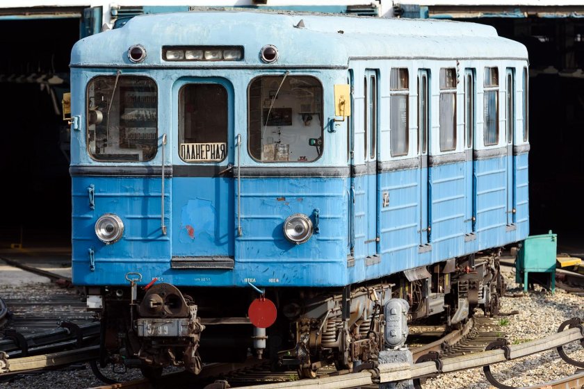 Метровагон еж3