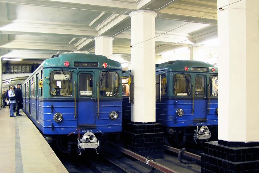 Александровский сад метро еж