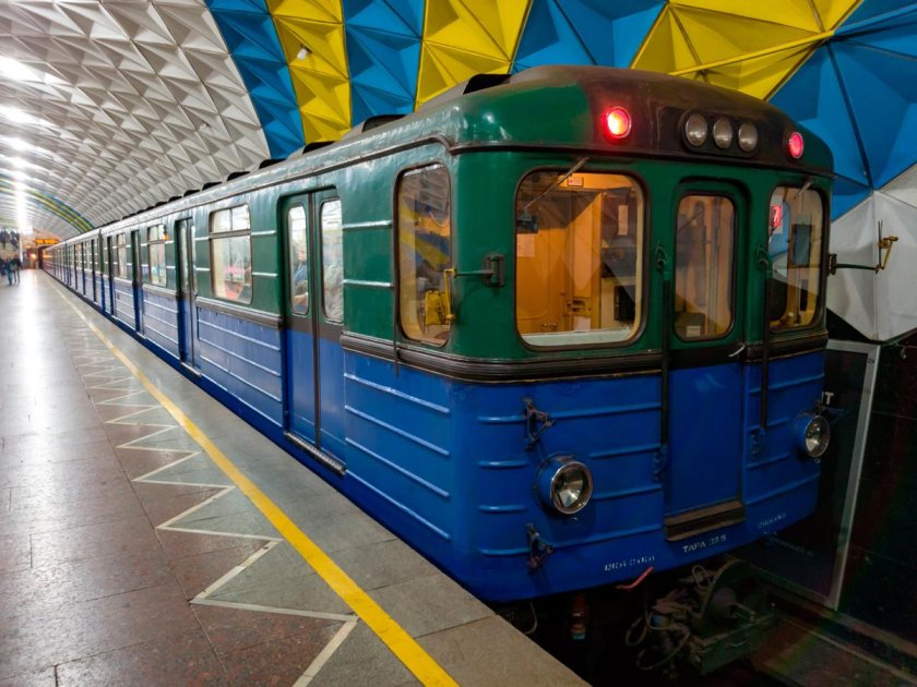 Метровагон еж3