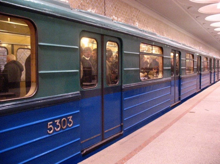 Вагон метро ем