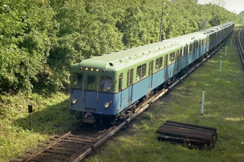 81 702 Метровагон