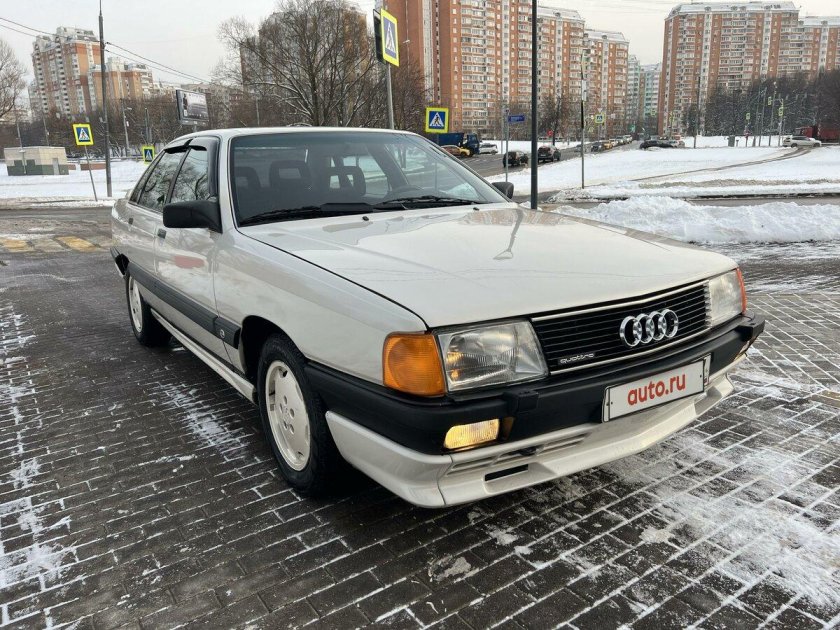 Audi 100 1983