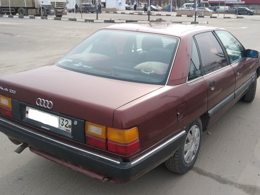 Ауди 100 1989 года