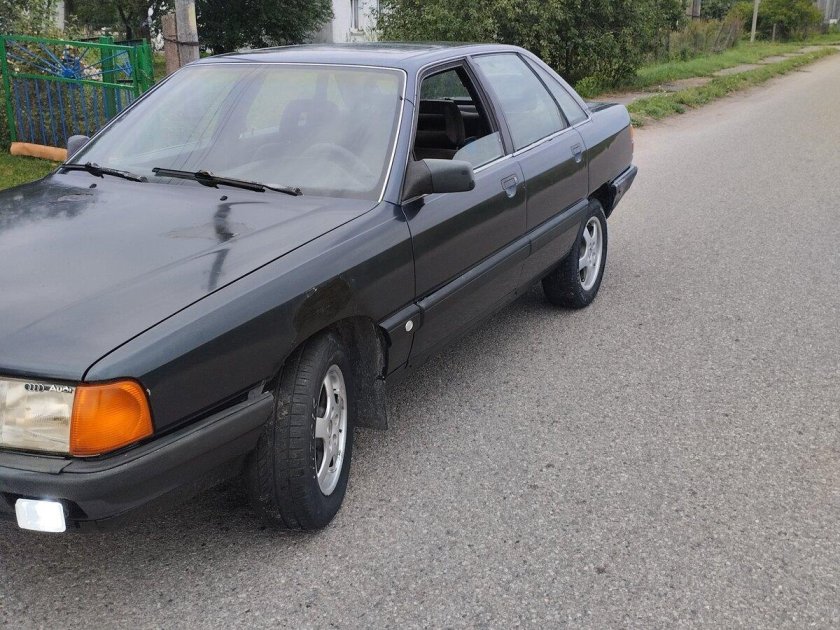 Audi 100 1989 белый