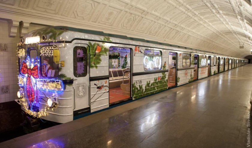 Новогодний поезд 2020 еж3