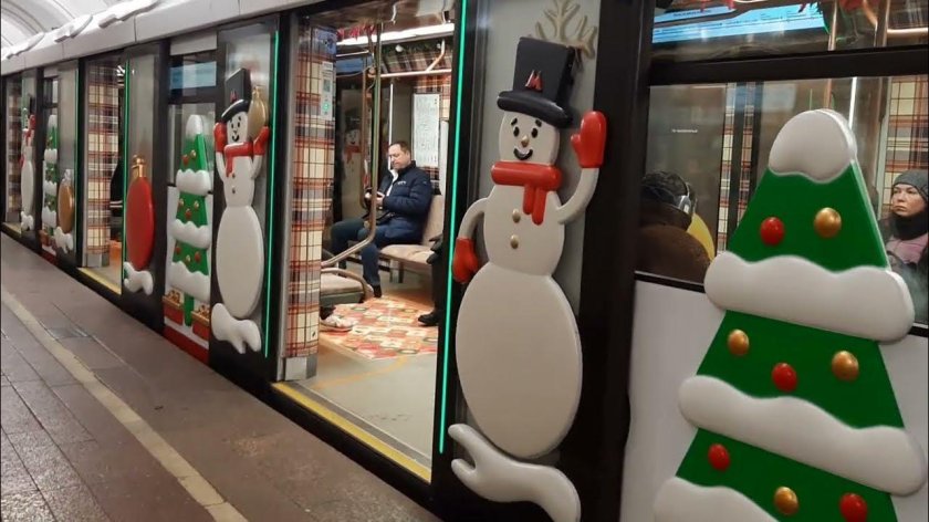 Новогодний поезд в москве