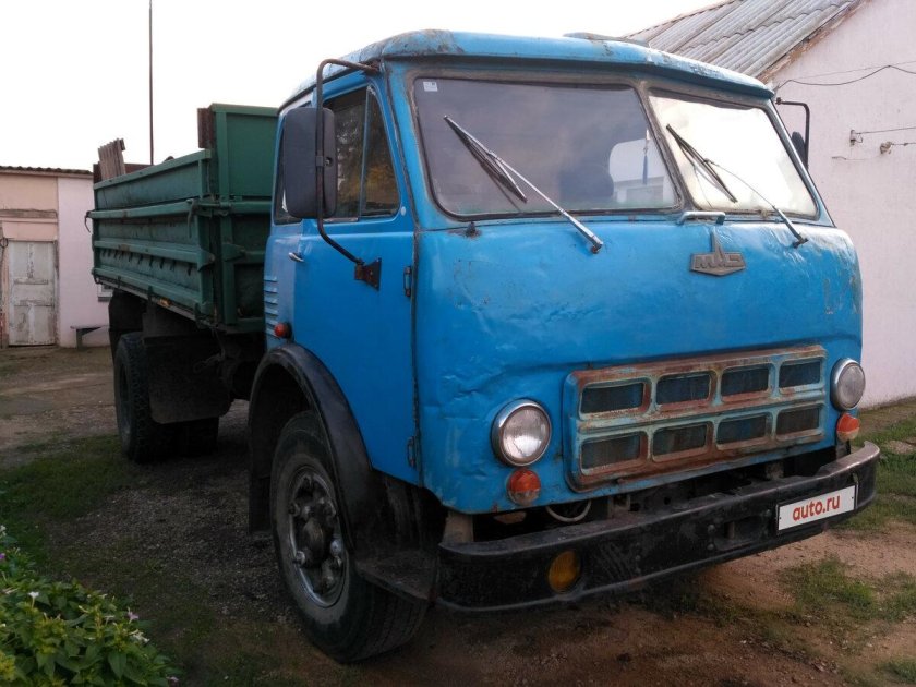 МАЗ 500 самосвал